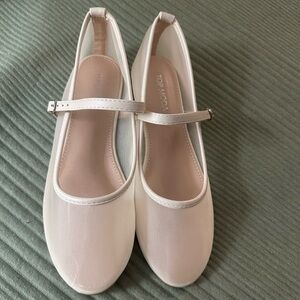 TOP Moda ivory Mary Jane Flats with Strap